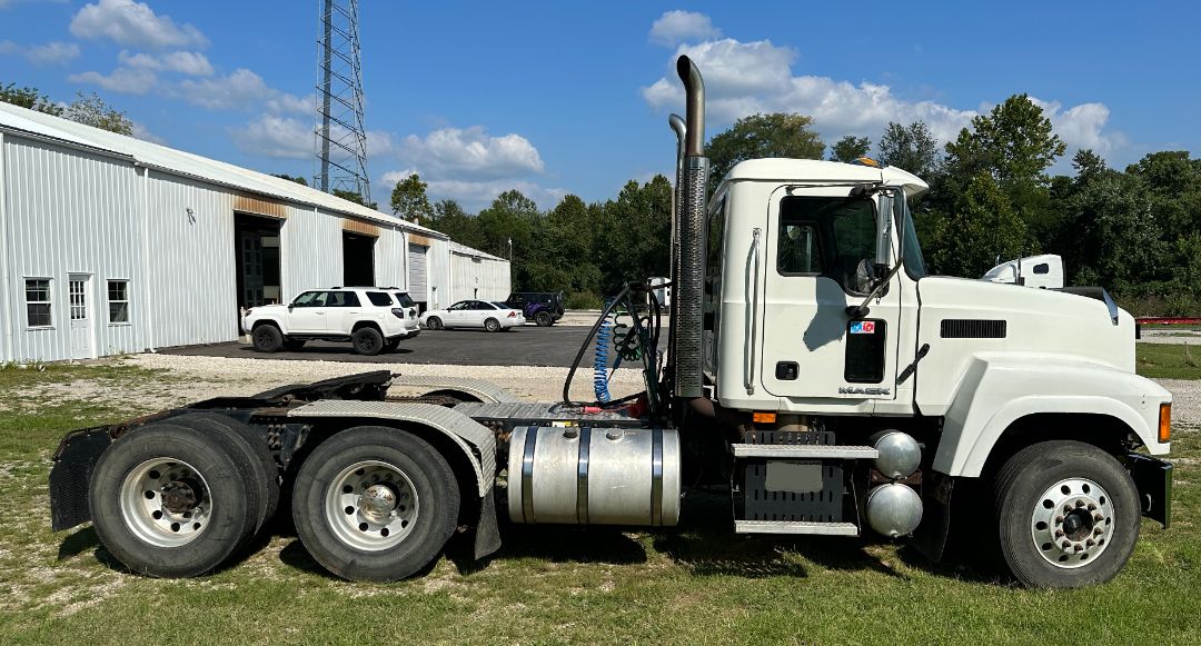 2008 MACK CHU613 - Image 6